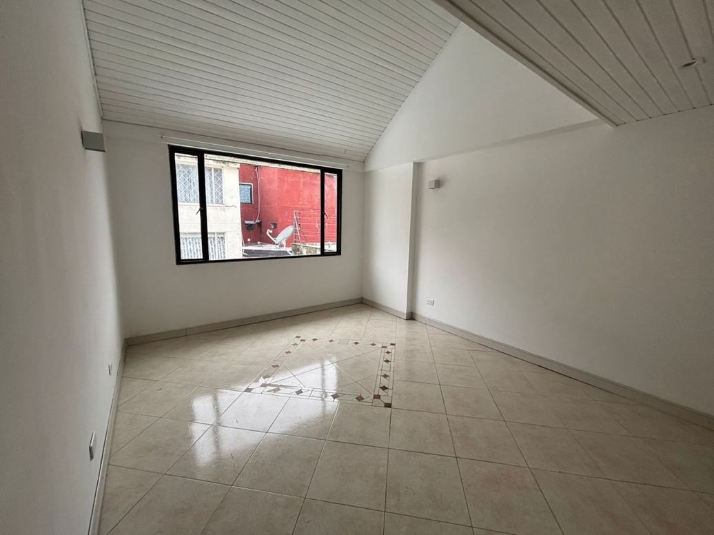 Apartamento de 4 alcobas en venta en Cedro Golf, Bogotá, 75 m² · foto 6 de 20