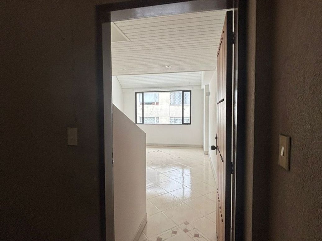 Apartamento de 4 alcobas en venta en Cedro Golf, Bogotá, 75 m² · foto 4 de 20