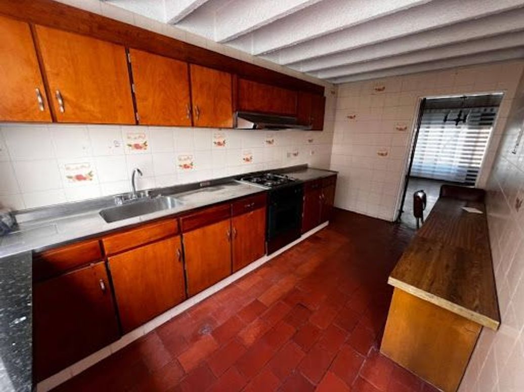 Casa de 5 alcobas en venta en Prado Veraniego Sur, Bogotá, 281 m² · foto 13 de 20