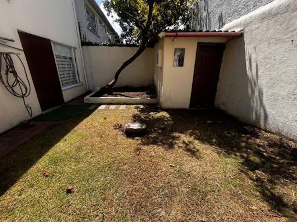 Casa de 5 alcobas en venta en Prado Veraniego Sur, Bogotá, 281 m² · foto 16 de 20