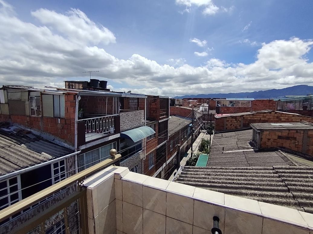 Casa de 4 alcobas en venta en Ub. Atlanta, Bogotá, 130 m² · foto 7 de 20