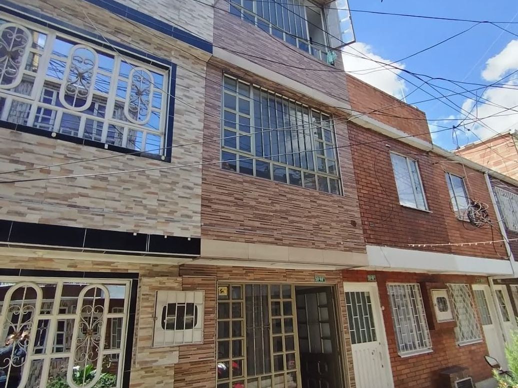 Casa de 4 alcobas en venta en Ub. Atlanta, Bogotá, 130 m² · foto 4 de 20