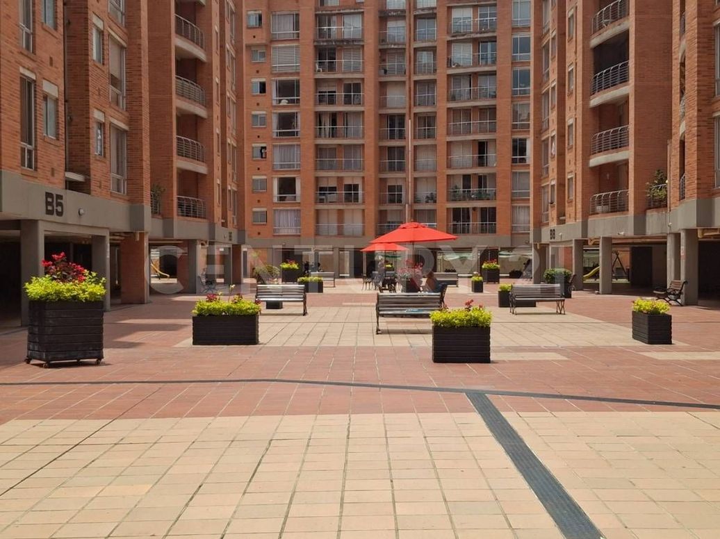 Apartamento de 3 alcobas en venta en Colina Campestre, Bogotá, 82 m² · foto 14 de 16
