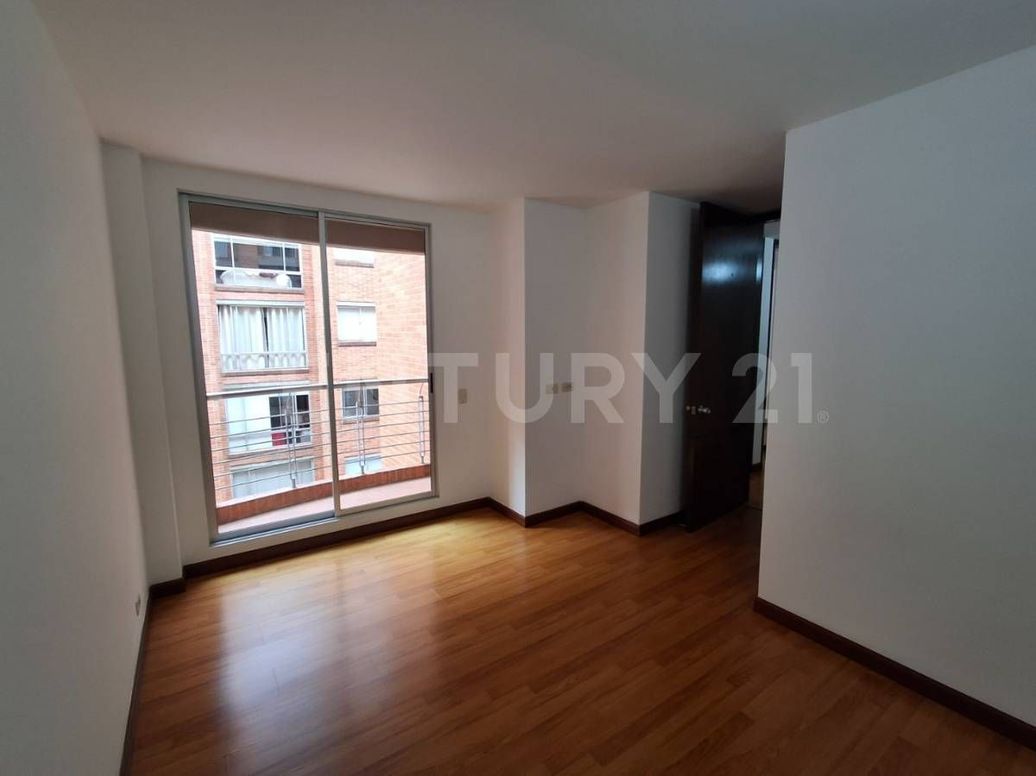 Apartamento de 3 alcobas en venta en Colina Campestre, Bogotá, 82 m² · foto 4 de 16
