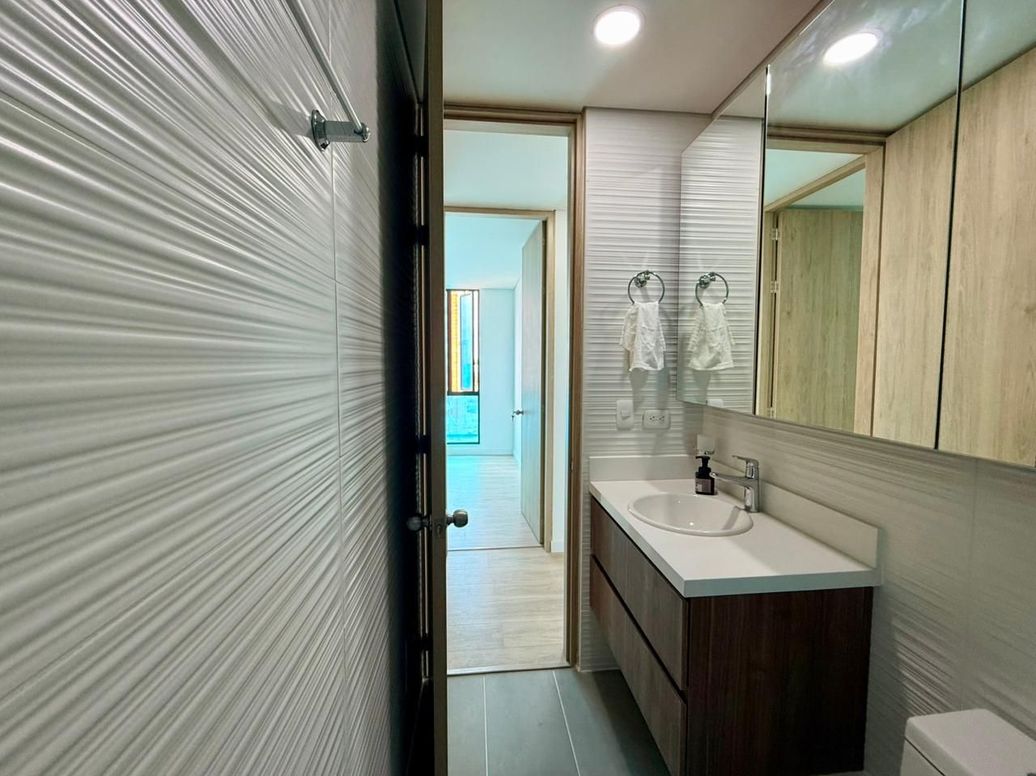 Apartamento de 3 alcobas en venta en San Antonio Norte, Bogotá, 79 m² · foto 10 de 19