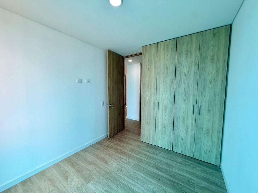 Apartamento de 3 alcobas en venta en San Antonio Norte, Bogotá, 79 m² · foto 12 de 19