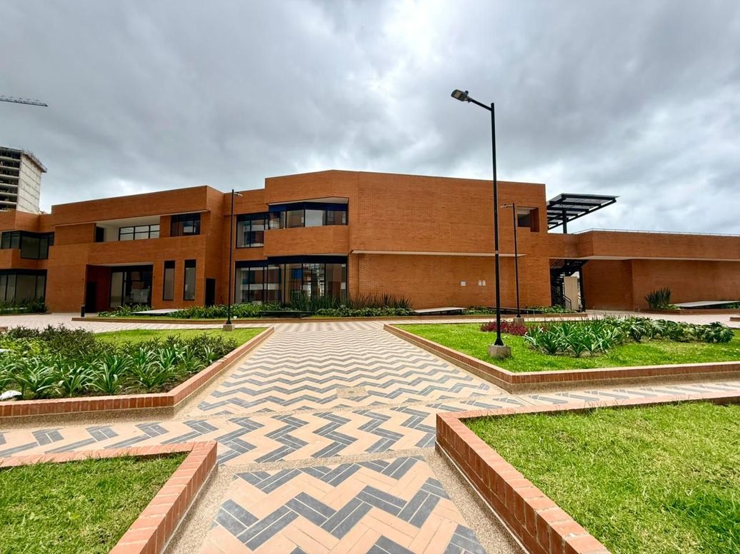 Apartamento de 3 alcobas en venta en San Antonio Norte, Bogotá, 79 m² · foto 17 de 19