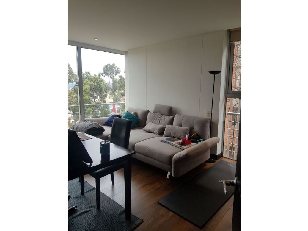 Apartamento de 3 alcobas en venta en El Castillo, Bogotá, 102 m² · foto 5 de 18