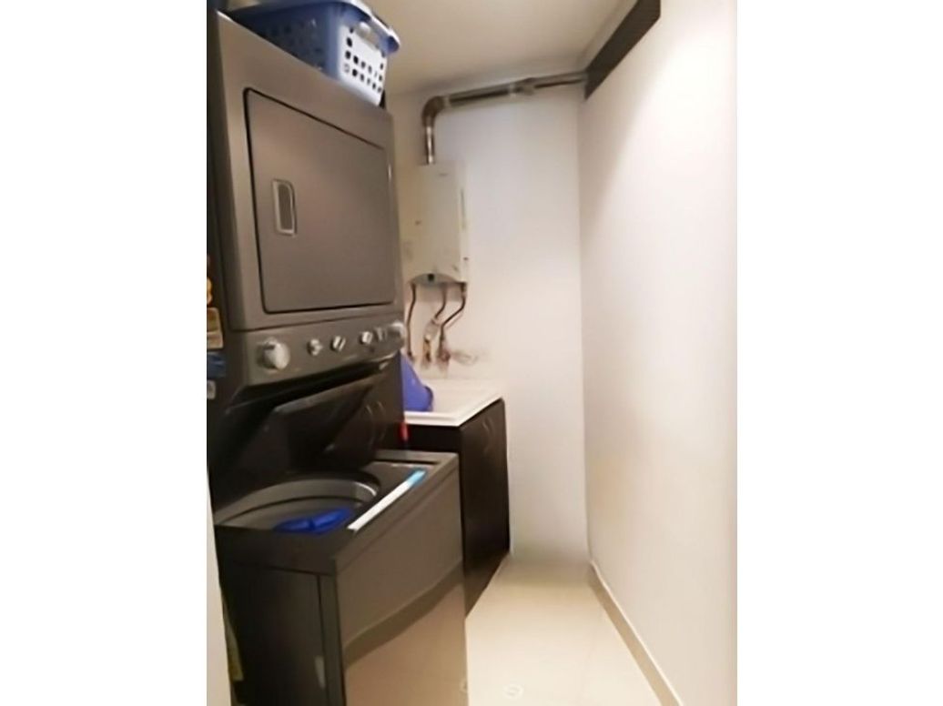 Apartamento de 3 alcobas en venta en El Castillo, Bogotá, 102 m² · foto 7 de 18