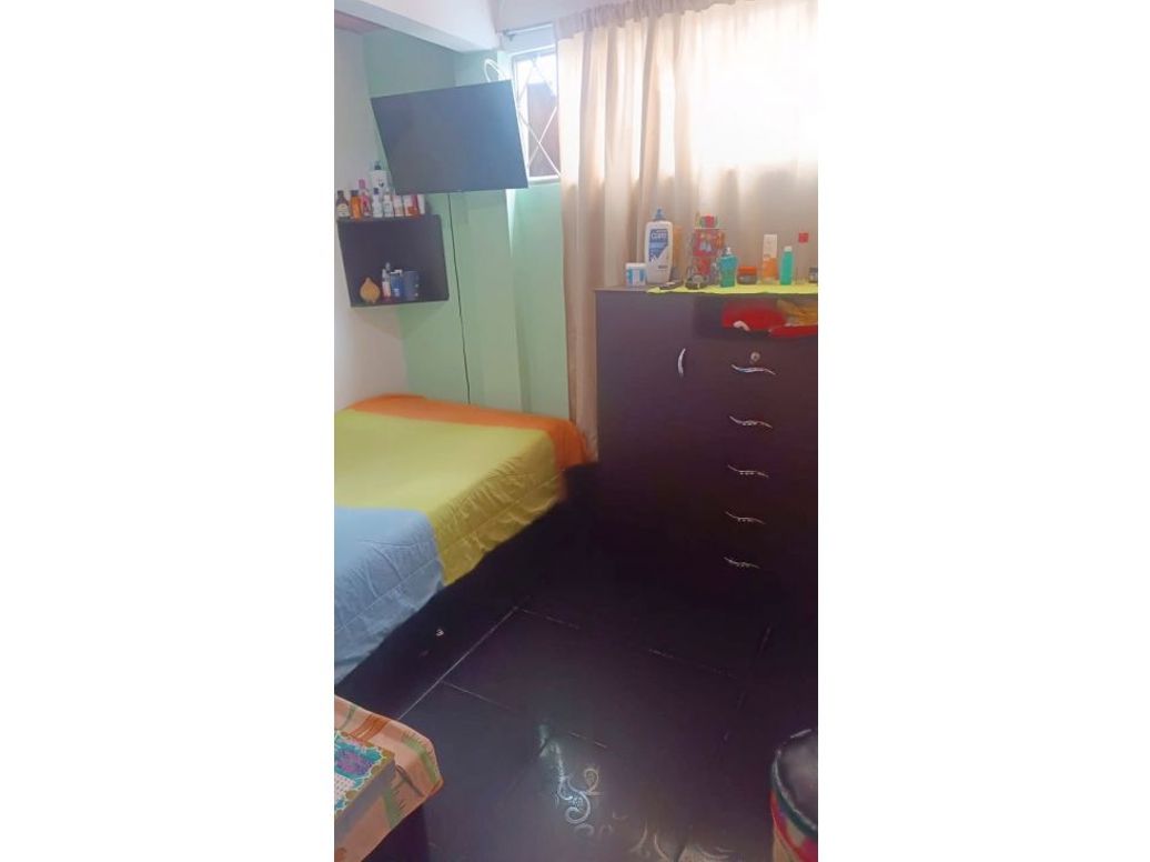 Casa de 6 alcobas en venta en Los Puentes, Bogotá, 120 m² · foto 5 de 9