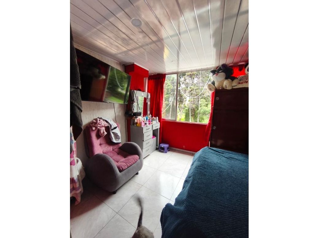 Casa de 8 alcobas en venta en Villa Mayor, Bogotá, 139 m² · foto 11 de 20