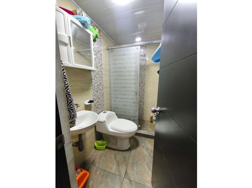 Casa de 8 alcobas en venta en Villa Mayor, Bogotá, 139 m² · foto 19 de 20