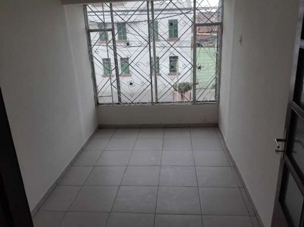 Casa de 6 alcobas en venta en Ciudad Kennedy Central, Bogotá, 300 m² · foto 13 de 20