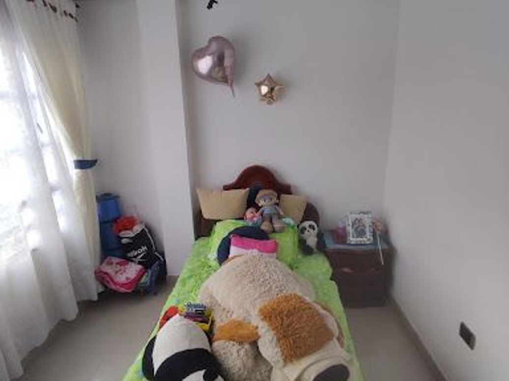 Casa de 9 alcobas en venta en Ciudad Kennedy Central, Bogotá, 149 m² · foto 5 de 17