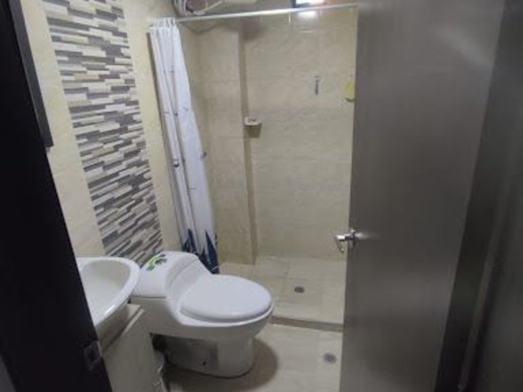 Casa de 9 alcobas en venta en Ciudad Kennedy Central, Bogotá, 149 m² · foto 9 de 17