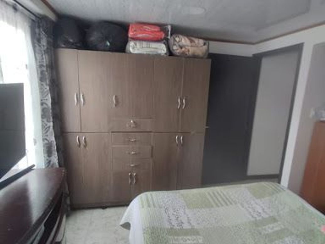 Casa de 9 alcobas en venta en Ciudad Kennedy Central, Bogotá, 149 m² · foto 6 de 17