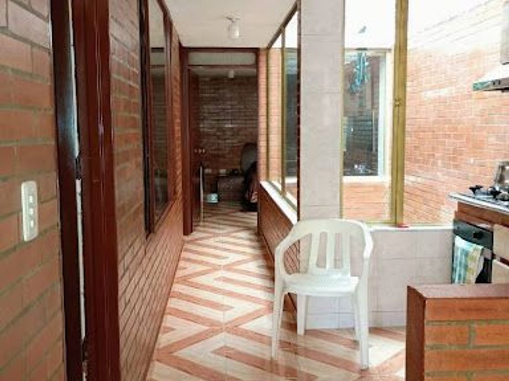 Casa de 5 alcobas en venta en Catalina, Bogotá, 180 m² · foto 3 de 13