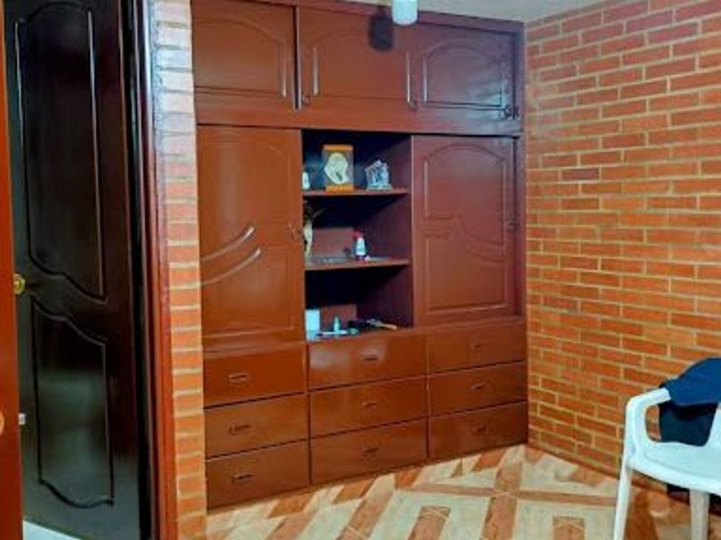 Casa de 5 alcobas en venta en Catalina, Bogotá, 180 m² · foto 8 de 13
