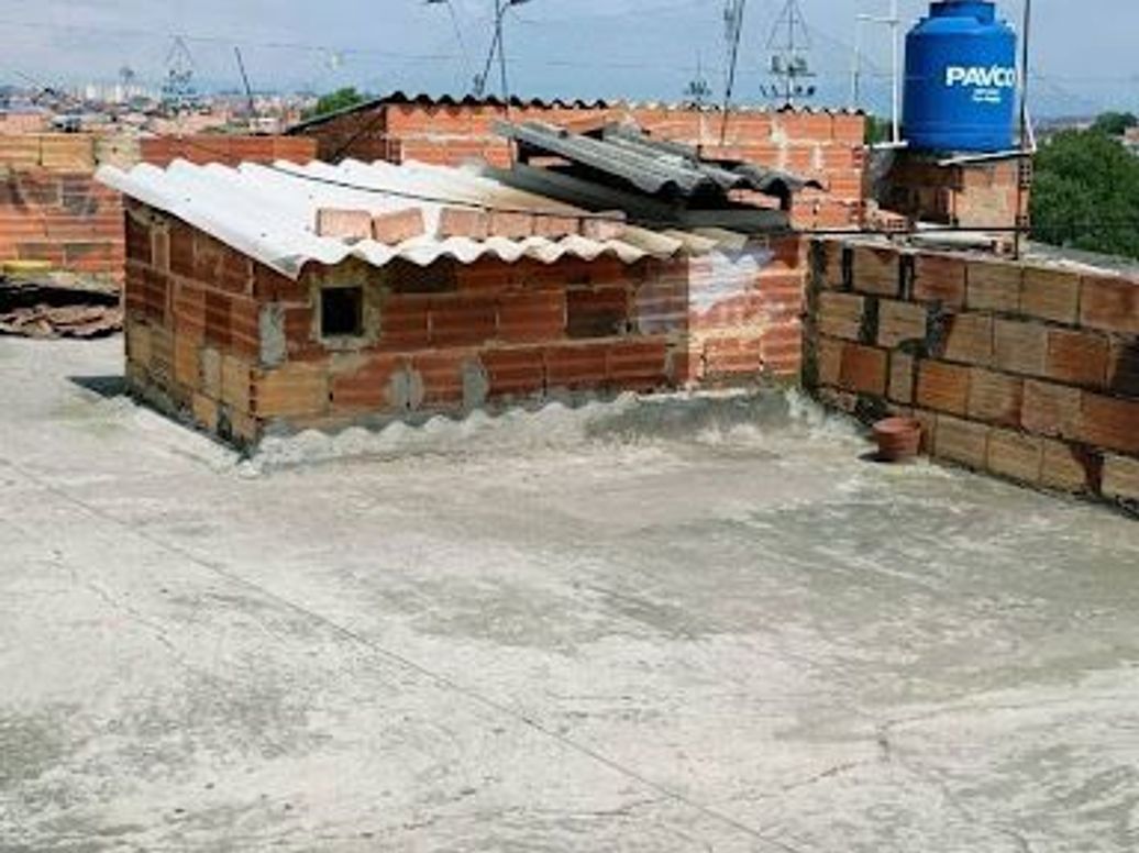 Casa de 9 alcobas en venta en Ciudad Kennedy, Bogotá, 414 m² · foto 9 de 19