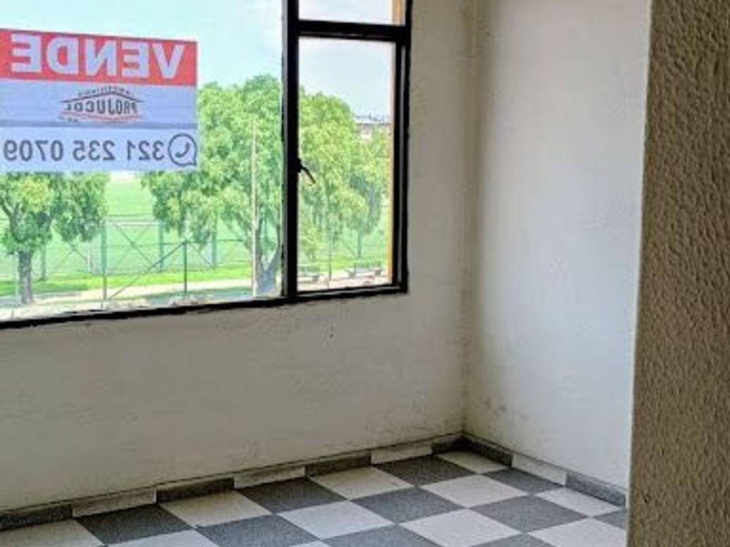 Casa de 9 alcobas en venta en Ciudad Kennedy, Bogotá, 414 m² · foto 17 de 19