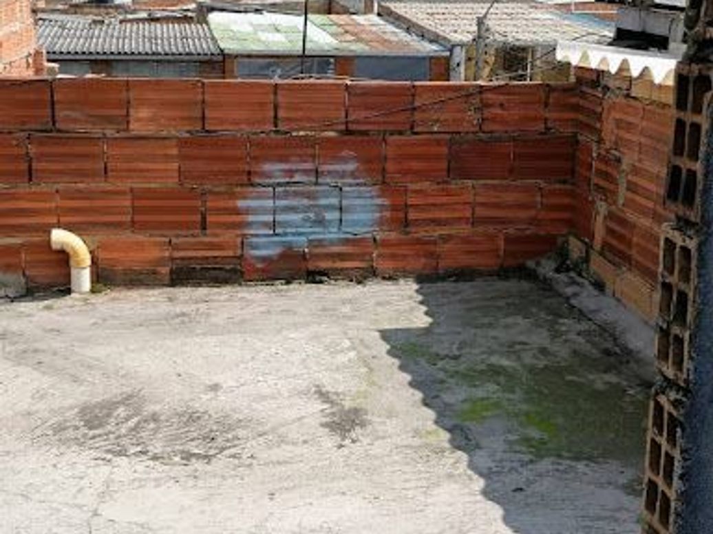 Casa de 9 alcobas en venta en Ciudad Kennedy, Bogotá, 414 m² · foto 16 de 19