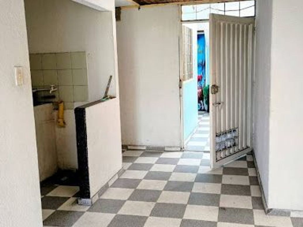Casa de 9 alcobas en venta en Ciudad Kennedy, Bogotá, 414 m² · foto 13 de 19
