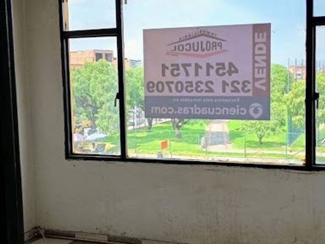 Casa de 9 alcobas en venta en Ciudad Kennedy, Bogotá, 414 m² · foto 18 de 19