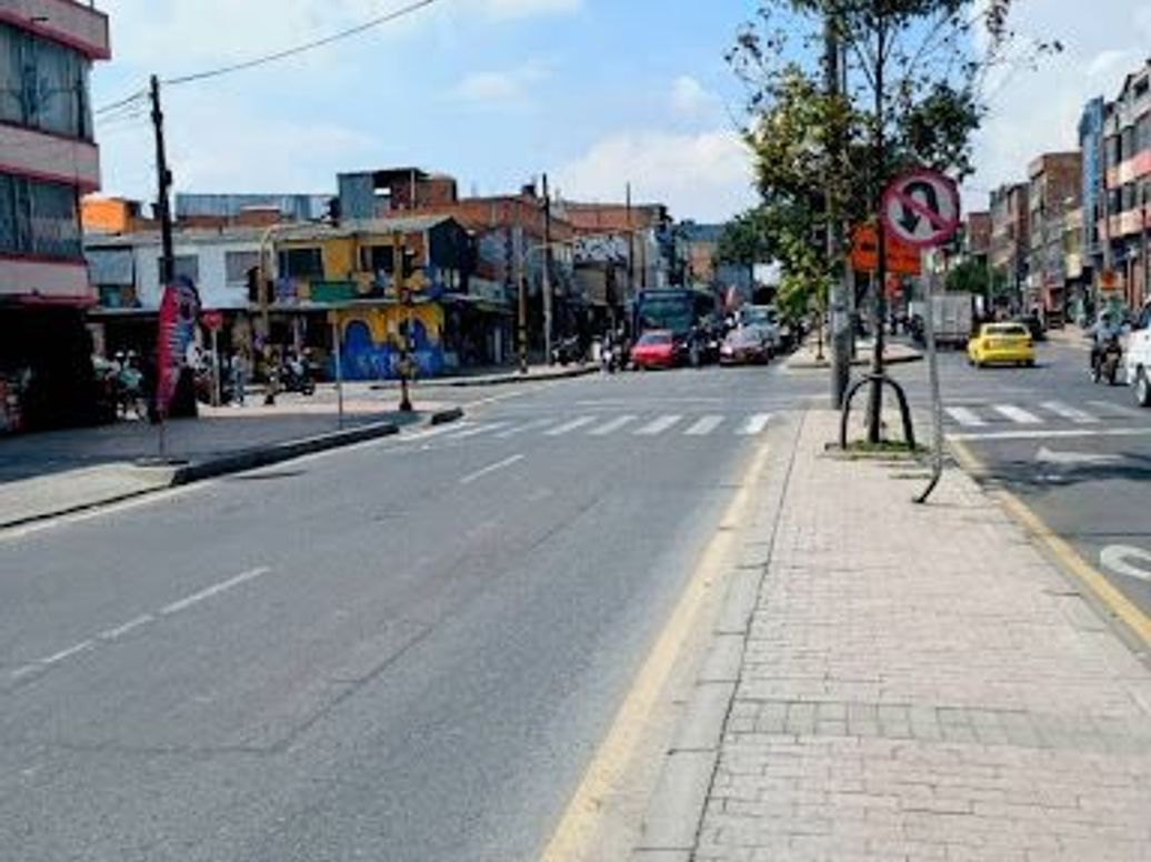 Casa de 9 alcobas en venta en Ciudad Kennedy, Bogotá, 414 m² · foto 6 de 19