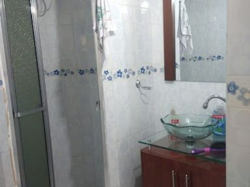 Casa de 5 alcobas en venta en Villa Mayor Oriental, Bogotá, 240 m² · foto 9 de 20