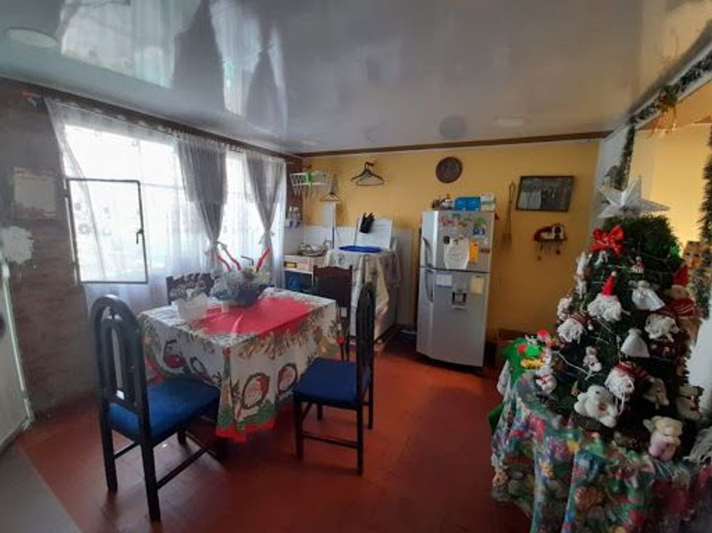 Casa de 13 alcobas en venta en Pastranita Sector 2, Bogotá, 360 m² · foto 7 de 9