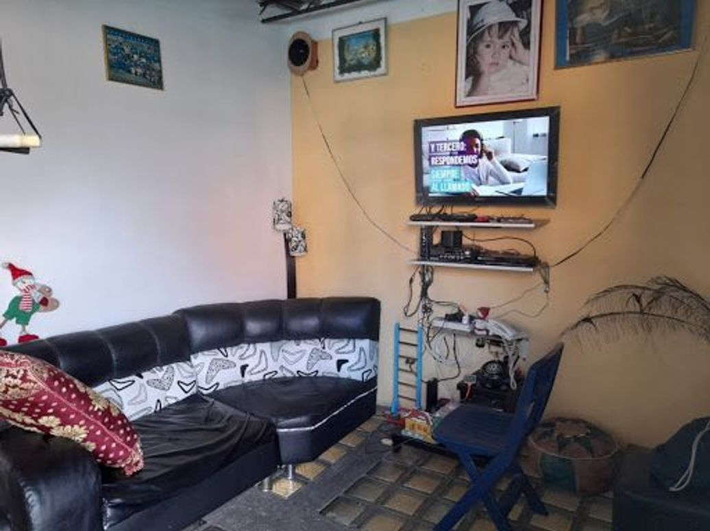 Casa de 13 alcobas en venta en Pastranita Sector 2, Bogotá, 360 m² · foto 6 de 9