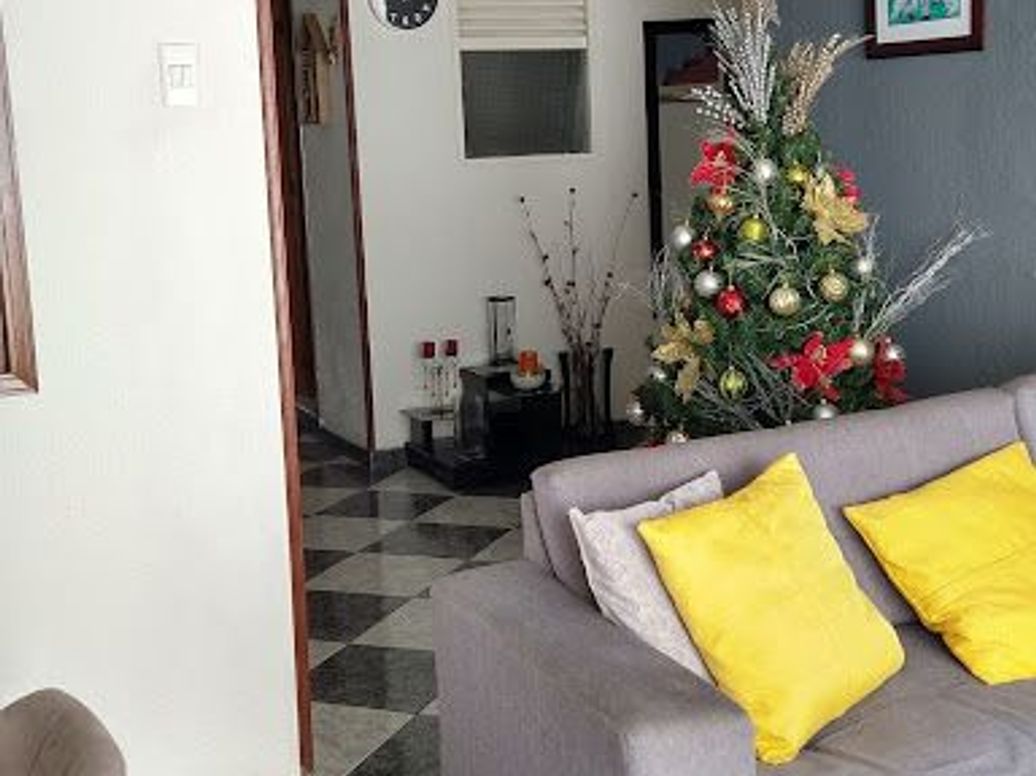 Casa de 8 alcobas en venta en Gran Britalia, Bogotá, 223 m² · foto 9 de 13