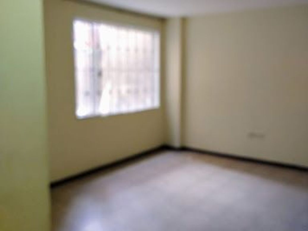 Casa de 10 alcobas en venta en San Pablo, Bogotá, 308 m² · foto 15 de 18