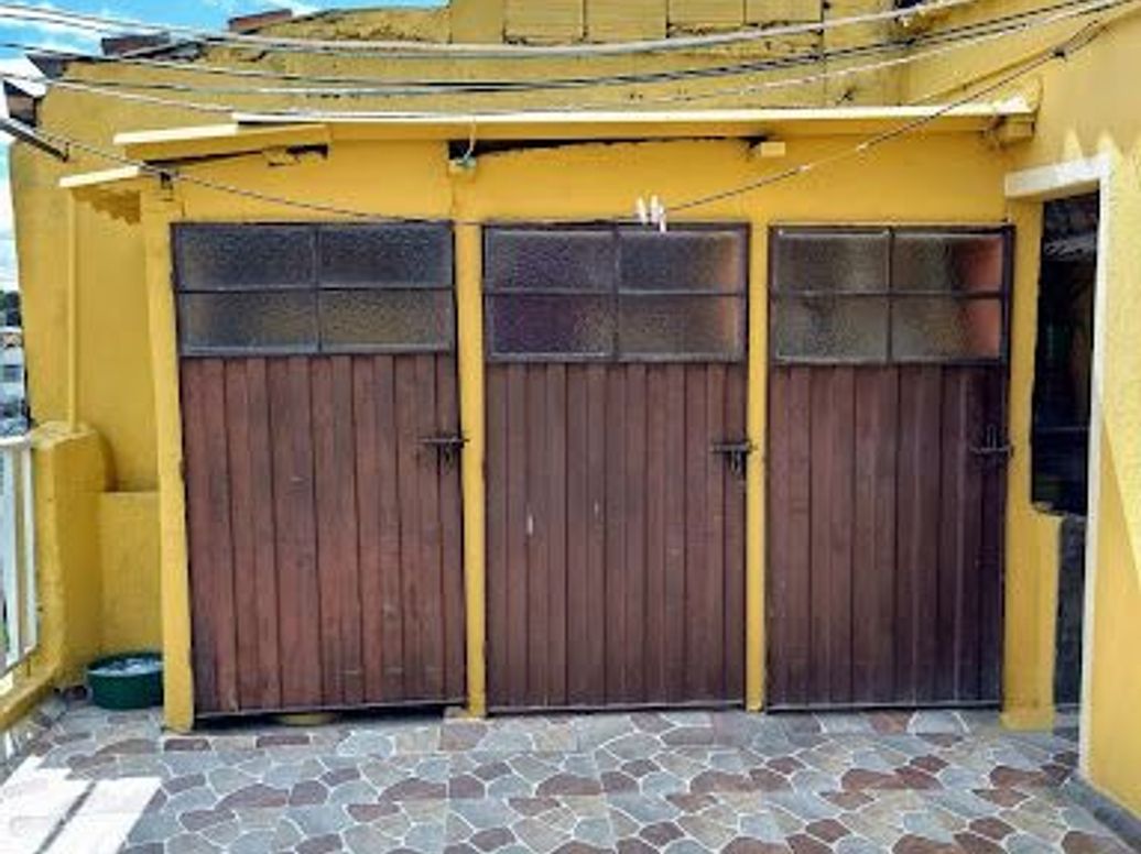 Casa de 10 alcobas en venta en San Pablo, Bogotá, 308 m² · foto 17 de 18