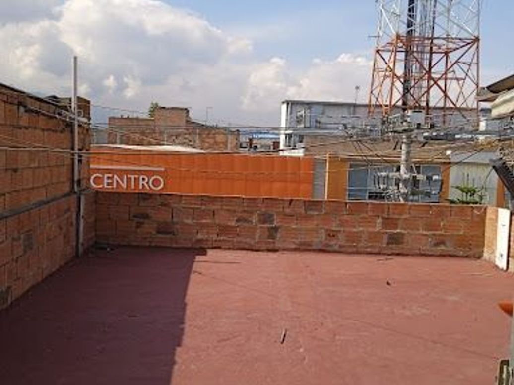 Casa de 4 alcobas en venta en Toberin, Bogotá, 336 m² · foto 9 de 10