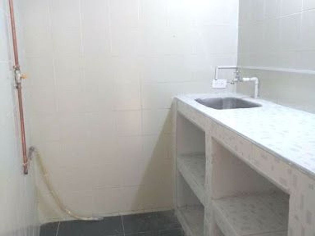 Casa de 13 alcobas en venta en Urbanización Carvajal, Bogotá, 280 m² · foto 14 de 20