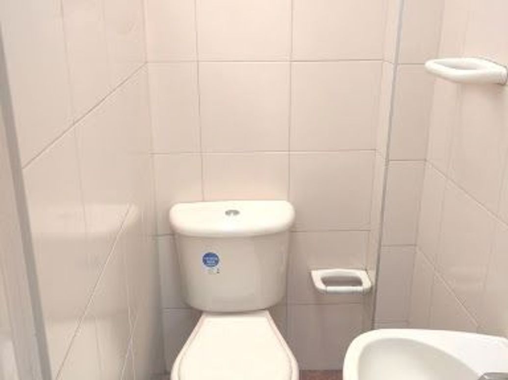 Casa de 13 alcobas en venta en Urbanización Carvajal, Bogotá, 280 m² · foto 11 de 20