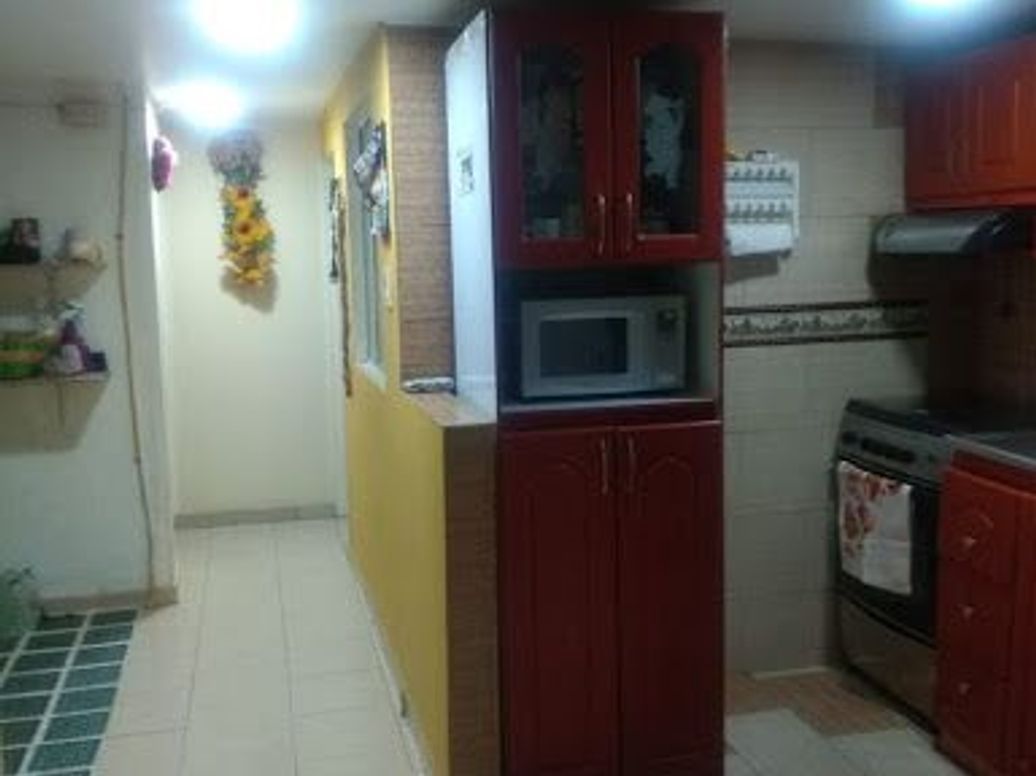 Casa de 10 alcobas en venta en Urbanización Sinaí, Bogotá, 324 m² · foto 3 de 17