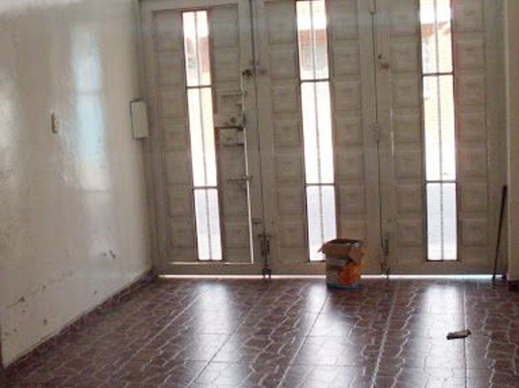 Casa de 6 alcobas en venta en Ciudad Kennedy, Bogotá, 342 m² · foto 2 de 12