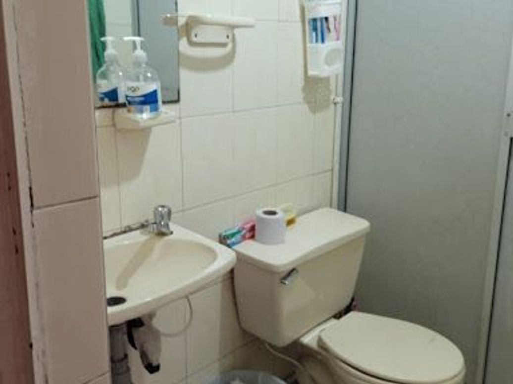 Casa de 8 alcobas en venta en Santa Librada, Bogotá, 285 m² · foto 3 de 9