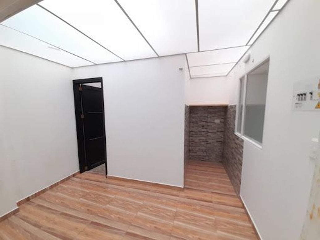 Casa de 12 alcobas en venta en Inglés Quiroga, Bogotá, 378 m² · foto 7 de 20