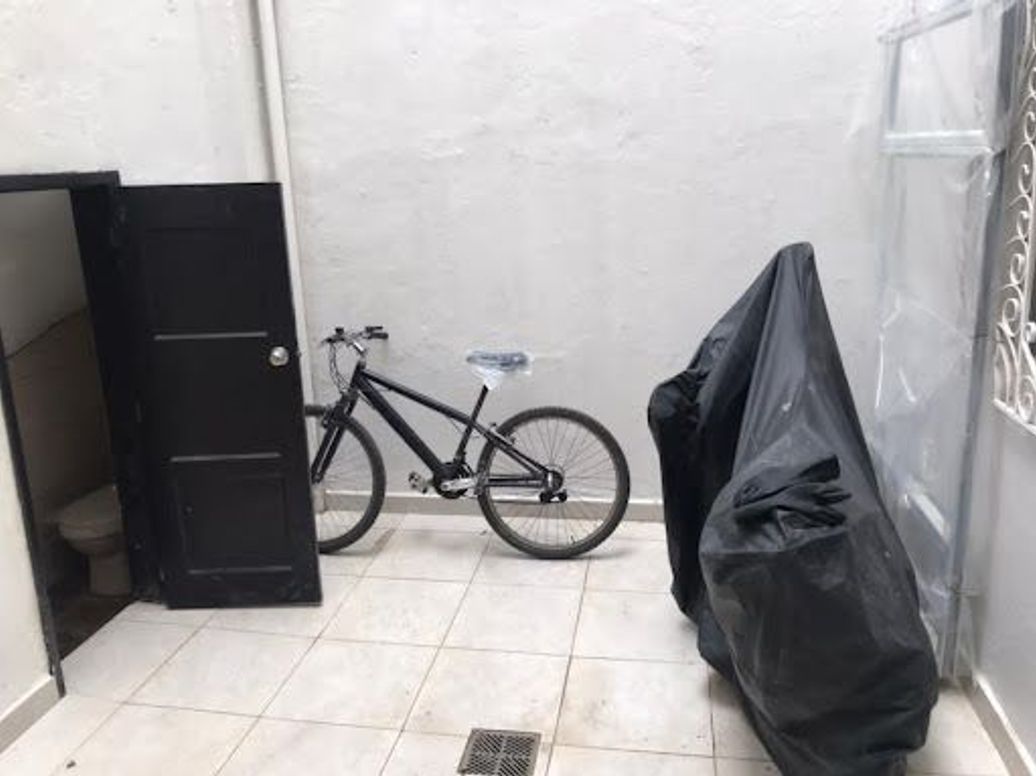 Casa de 12 alcobas en venta en Inglés Quiroga, Bogotá, 378 m² · foto 16 de 20