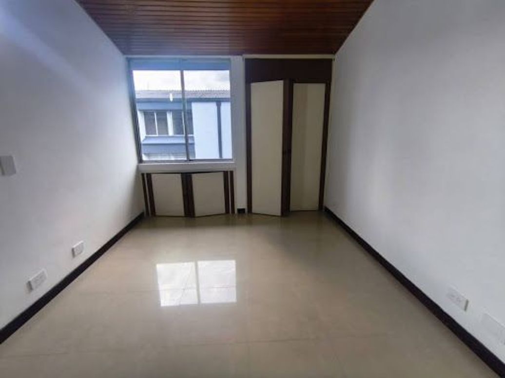 Apartamento de 3 alcobas en venta en Verbenal, Bogotá, 78 m² · foto 9 de 15