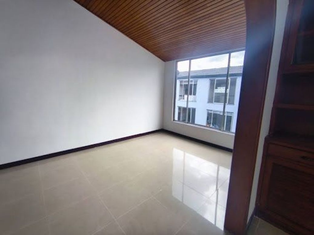 Apartamento de 3 alcobas en venta en Verbenal, Bogotá, 78 m² · foto 8 de 15