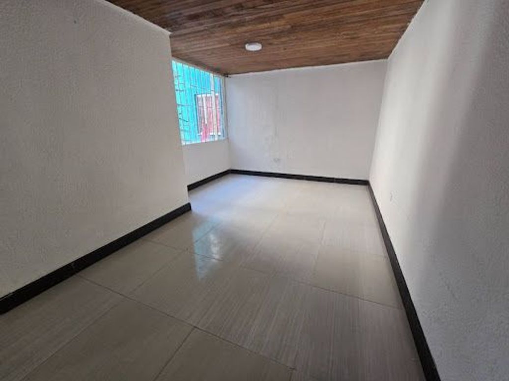 Apartamento de 2 alcobas en venta en San Cristobal Sur, Bogotá, 42 m² · foto 2 de 10