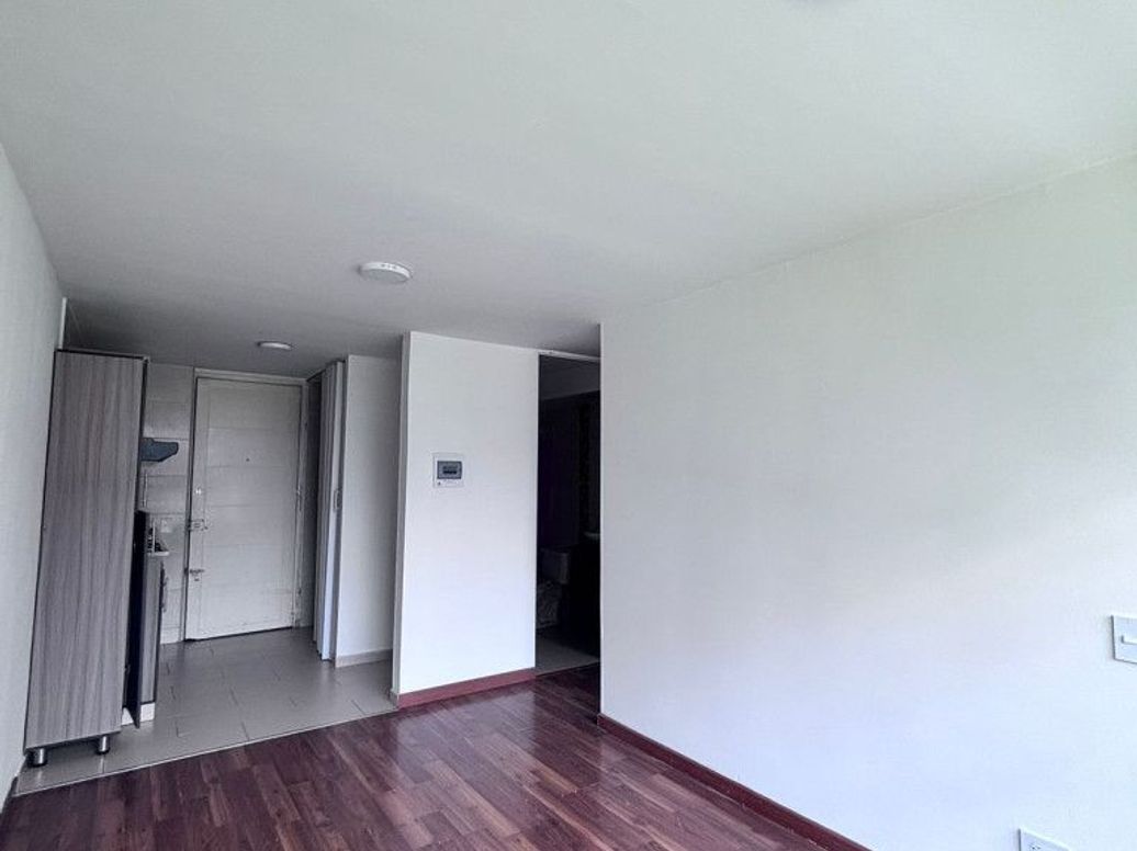 Apartamento de 2 alcobas en venta en Campo Alegre, Bogotá, 40 m² · foto 3 de 9