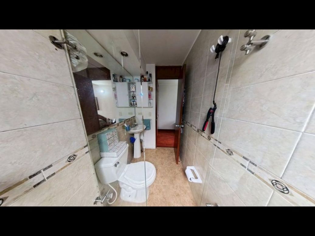 Apartamento de 3 alcobas en venta en Hayuelos, Bogotá, 66 m² · foto 16 de 20