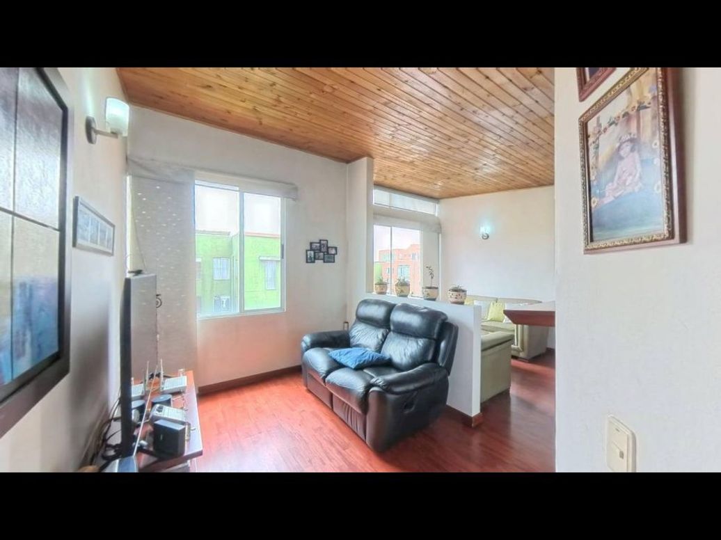 Apartamento de 3 alcobas en venta en Hayuelos, Bogotá, 66 m² · foto 4 de 20