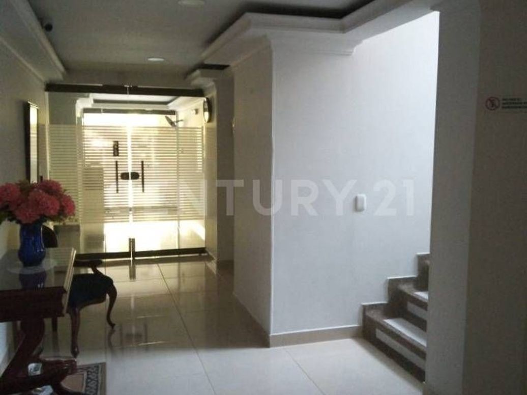 Apartamento de 3 alcobas en venta en Cedritos, Bogotá, 120 m² · foto 3 de 20