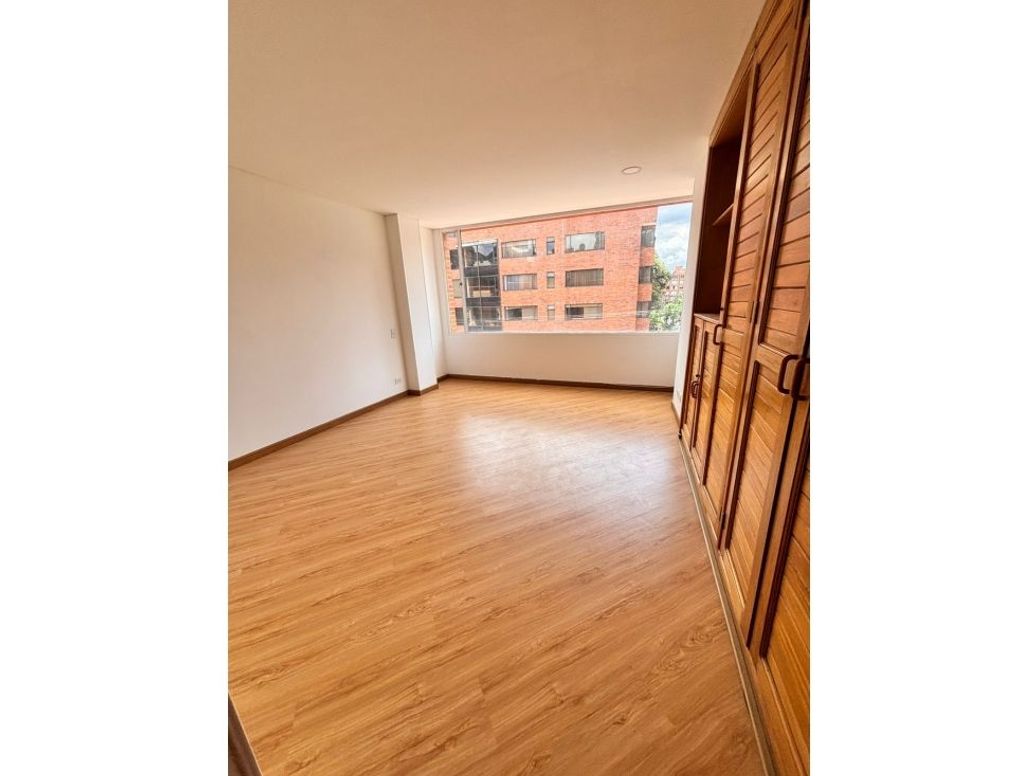 Apartamento de 3 alcobas en venta en Chicó Norte, Bogotá, 168 m² · foto 3 de 6